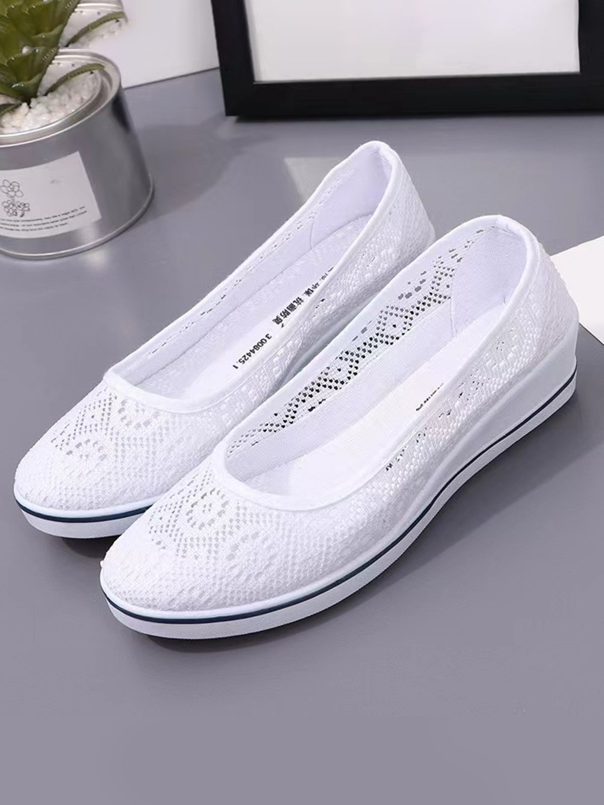 Comfortable Non-slip Hollow Lace Breathable Wedge Shoes