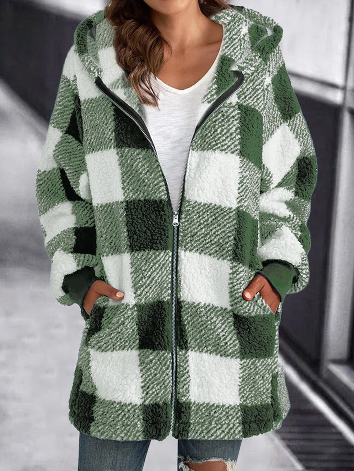 Women's Fleece Jacket Warm Sherpa Jacket with Pocket Plaid Teddy Coat Turndown Plush Casual Street Outerwear Long Sleeve Fall Winter
