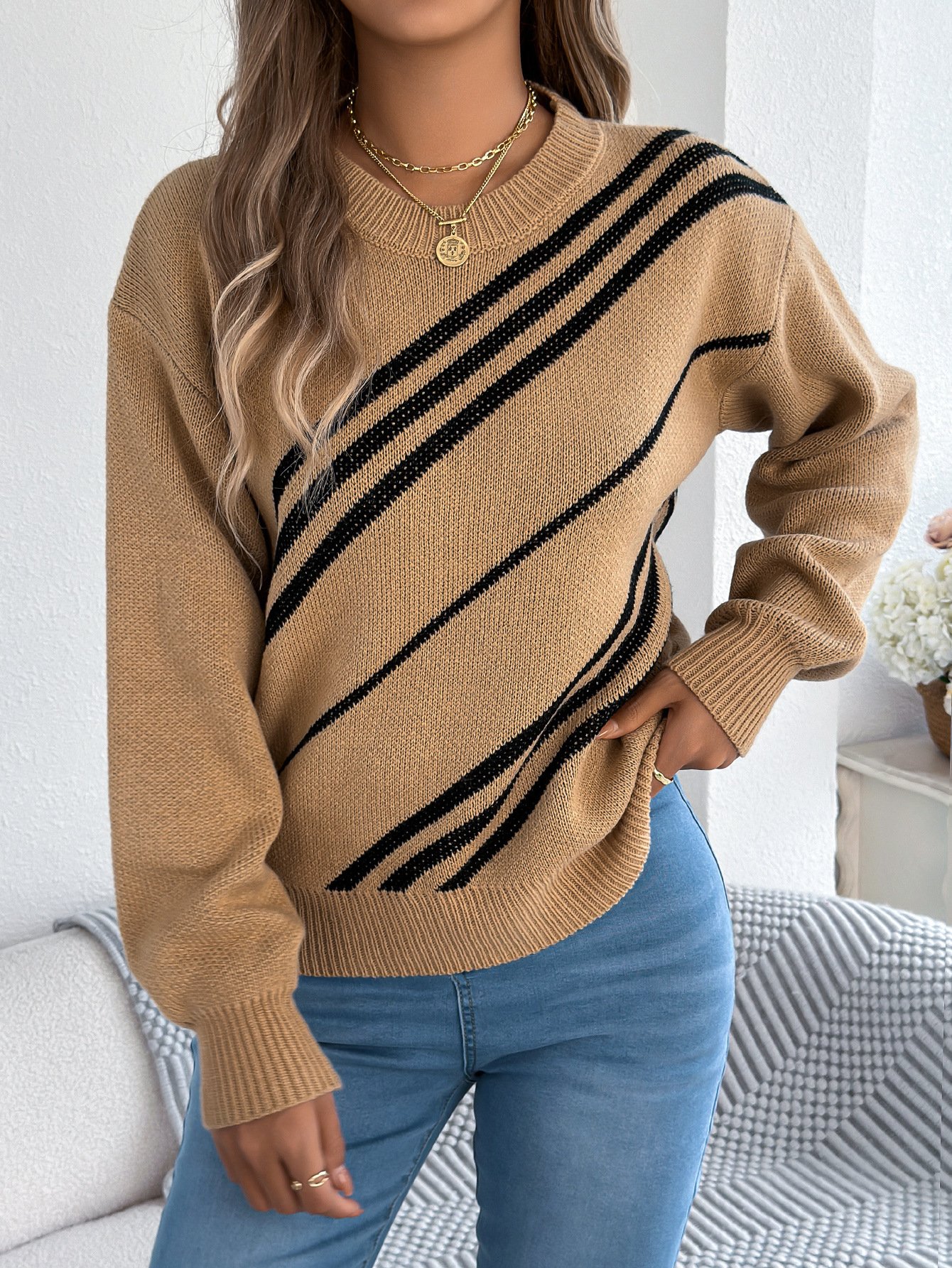 Geometric Regular Fit Casual Sweater