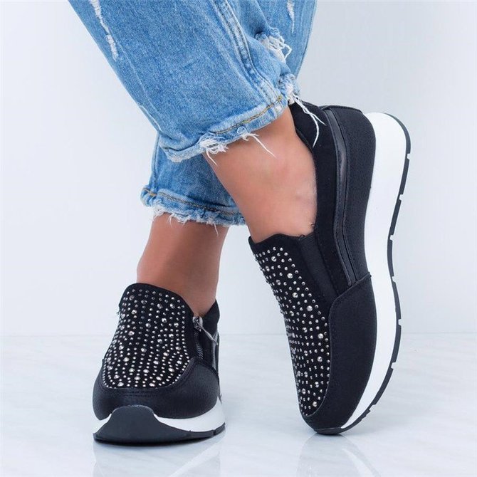 womens comfy black trainers