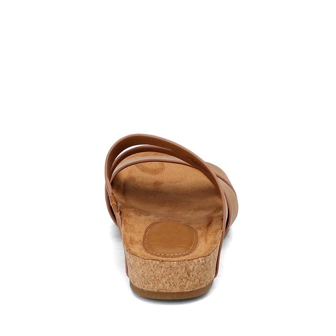 Pi Clue Artificial Leather Block Heel Slipper