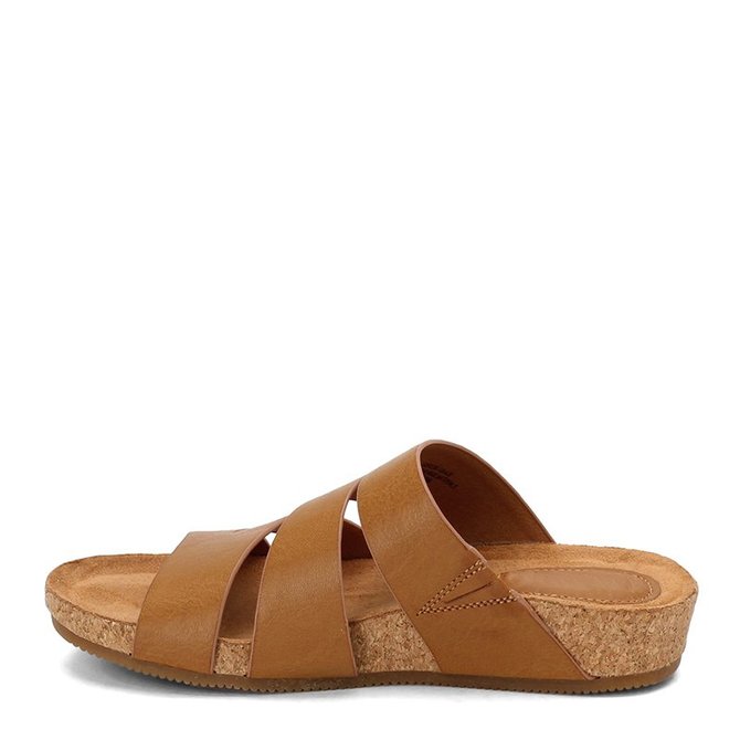 Pi Clue Artificial Leather Block Heel Slipper