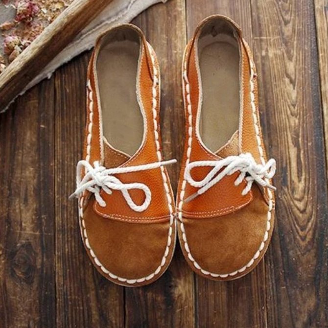 closed toe slip on flats