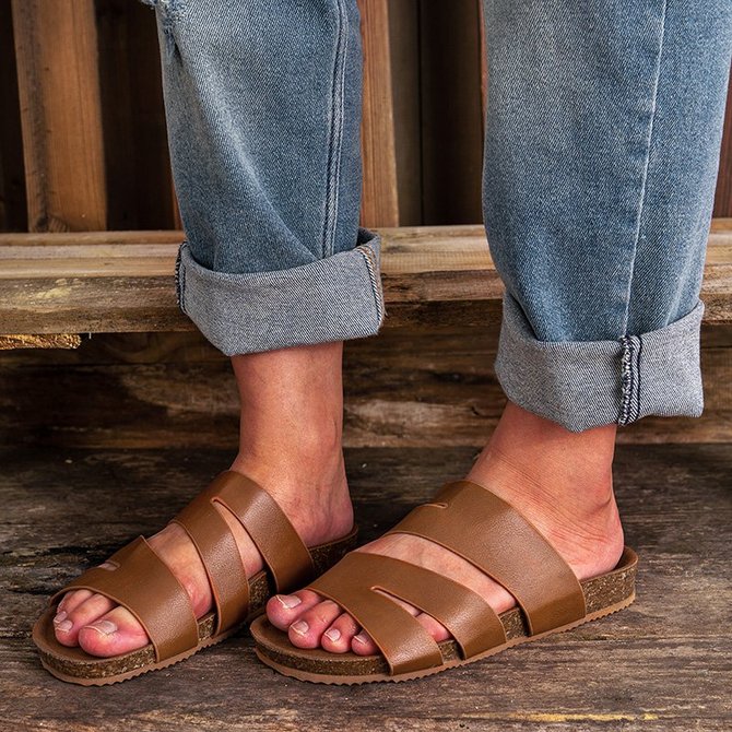 Pi Clue Artificial Leather Block Heel Slipper