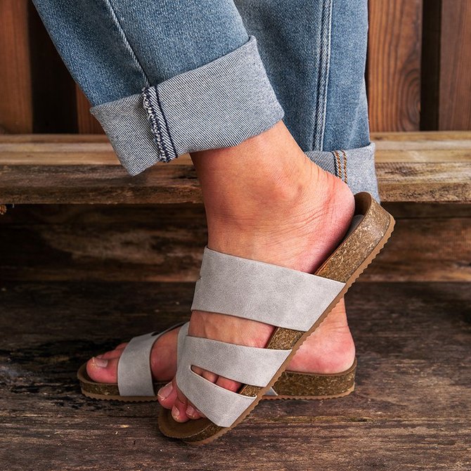 Pi Clue Artificial Leather Block Heel Slipper