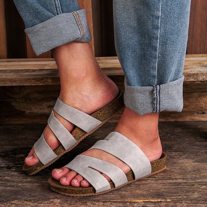 Pi Clue Artificial Leather Block Heel Slipper