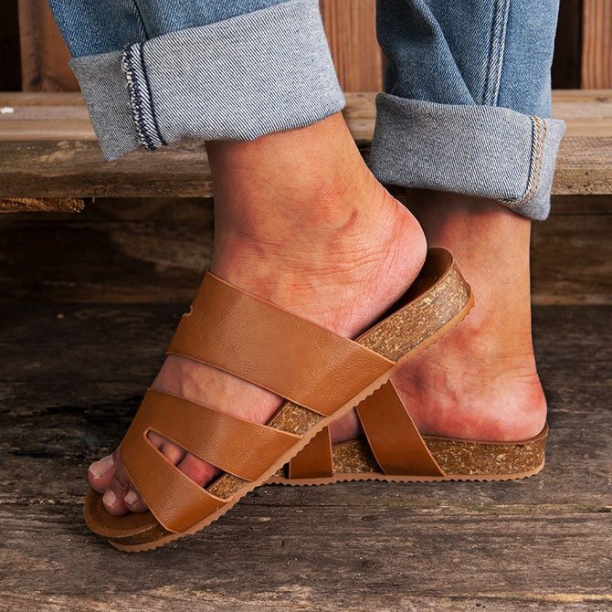 Pi Clue Artificial Leather Block Heel Slipper