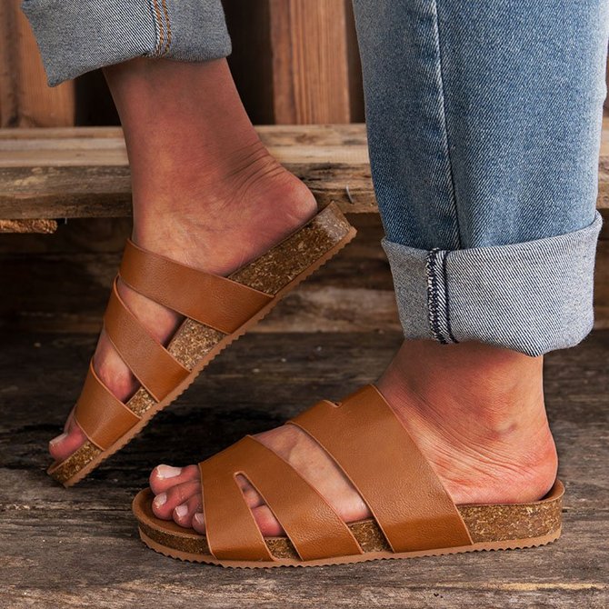 Pi Clue Artificial Leather Block Heel Slipper