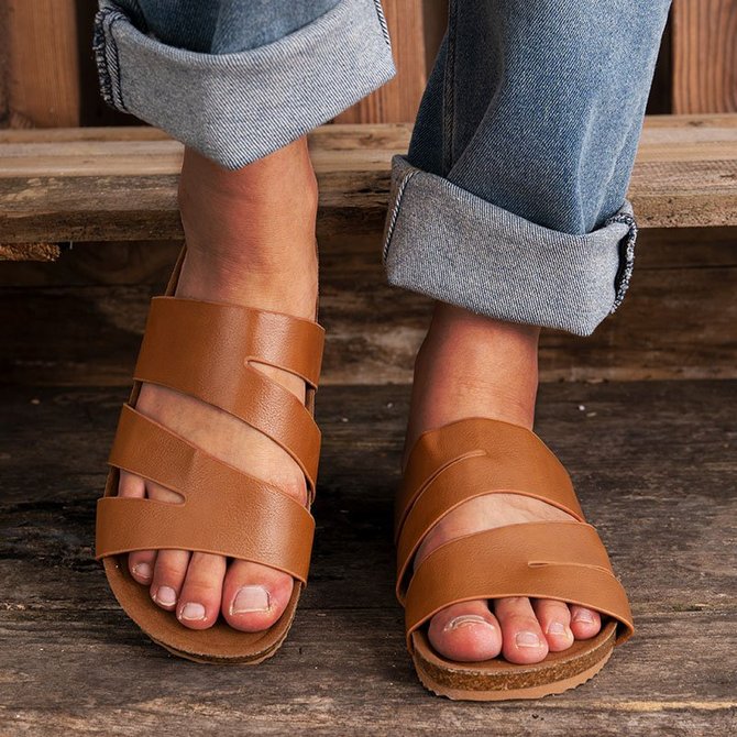 Pi Clue Artificial Leather Block Heel Slipper