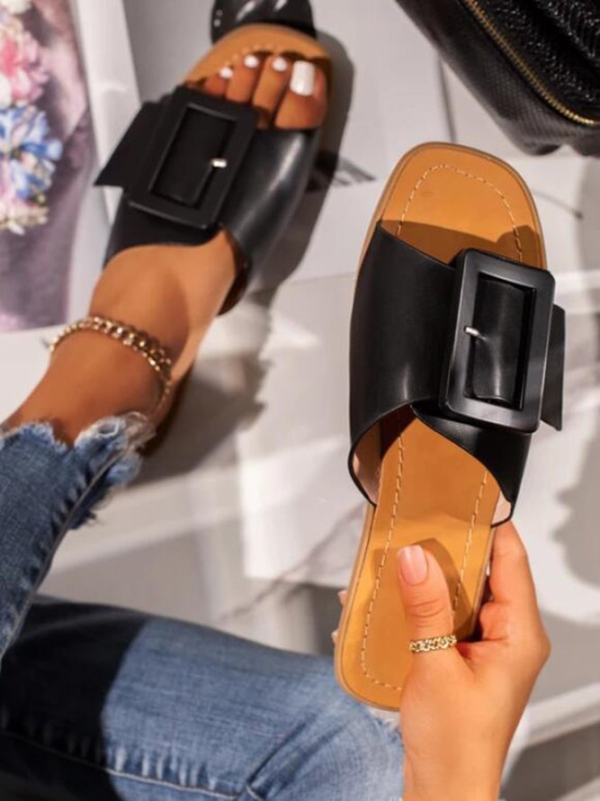 Big Buckle Design Casual Sandals